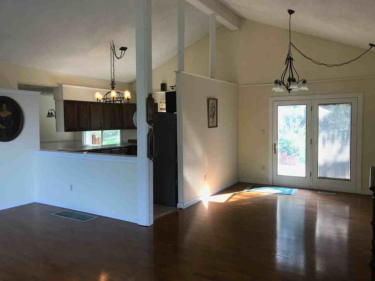 3 Carriage Way - Photo 7 of 30
