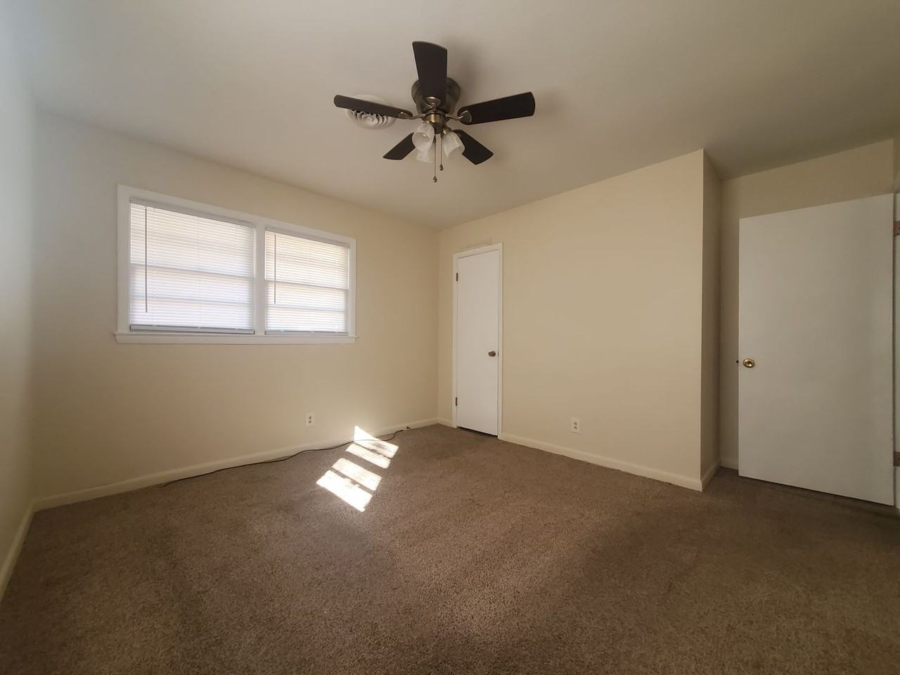 1606 Gibson St - Photo 6 of 9