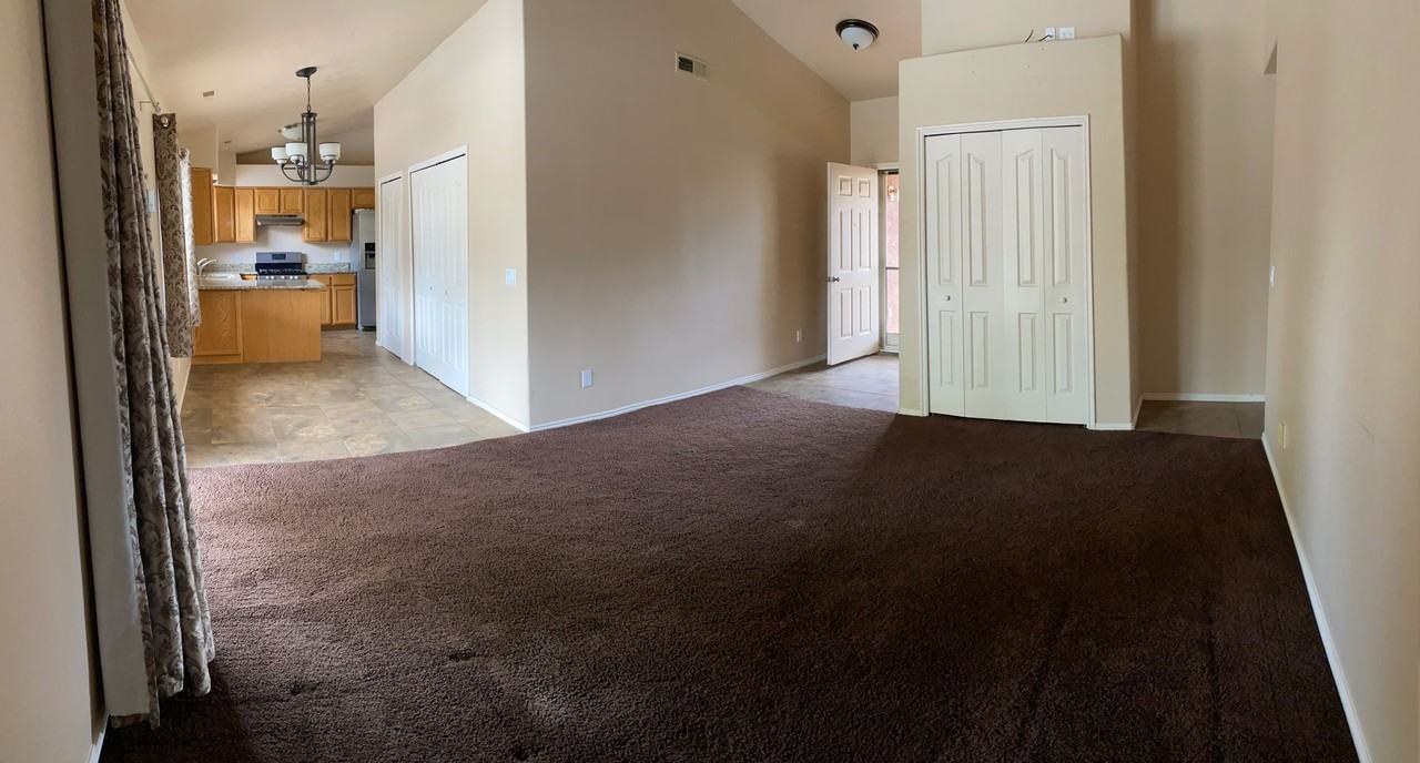 2817 E 110 N - Photo 5 of 16