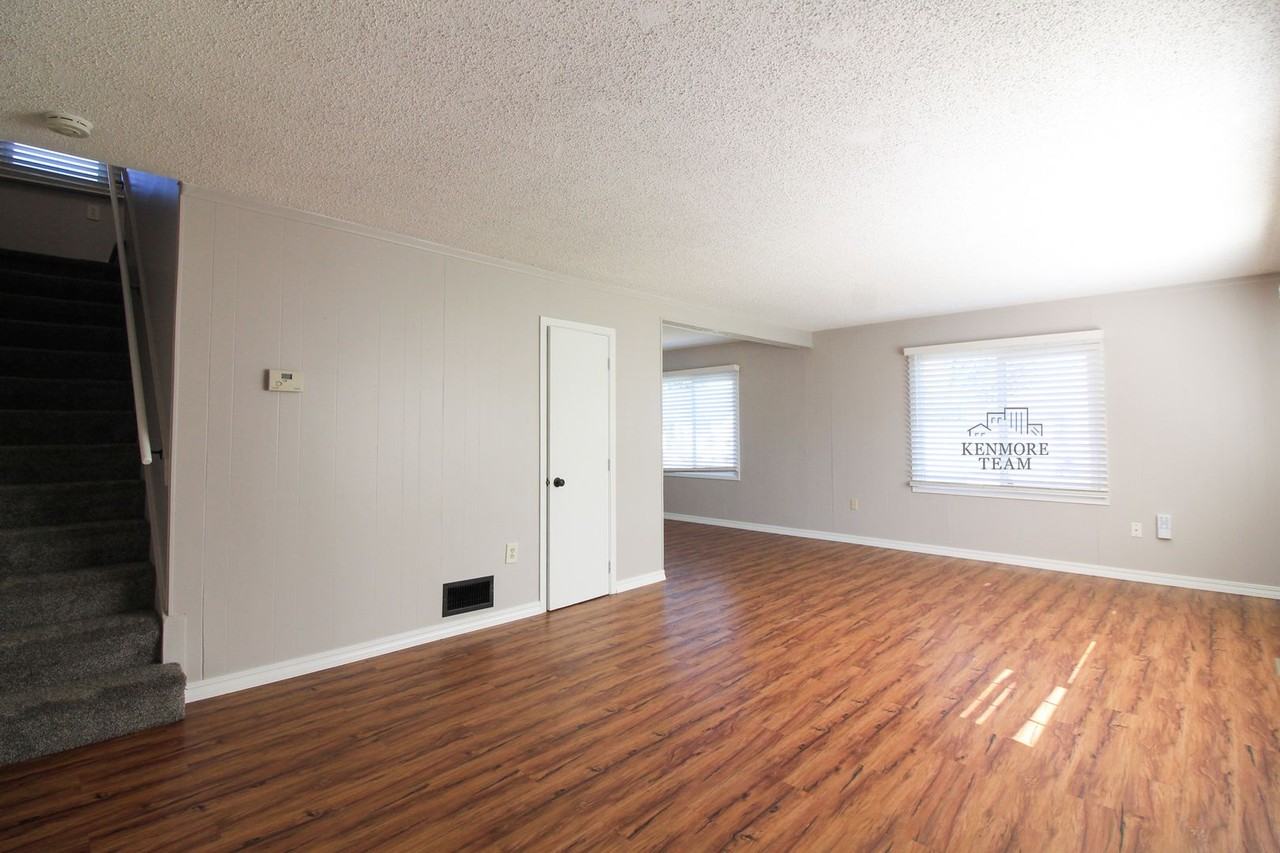 402 Benham St - Photo 6 of 14