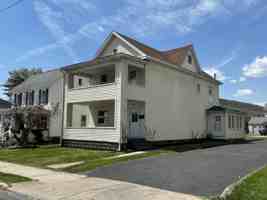 featured image of 203 4th Ave #NA