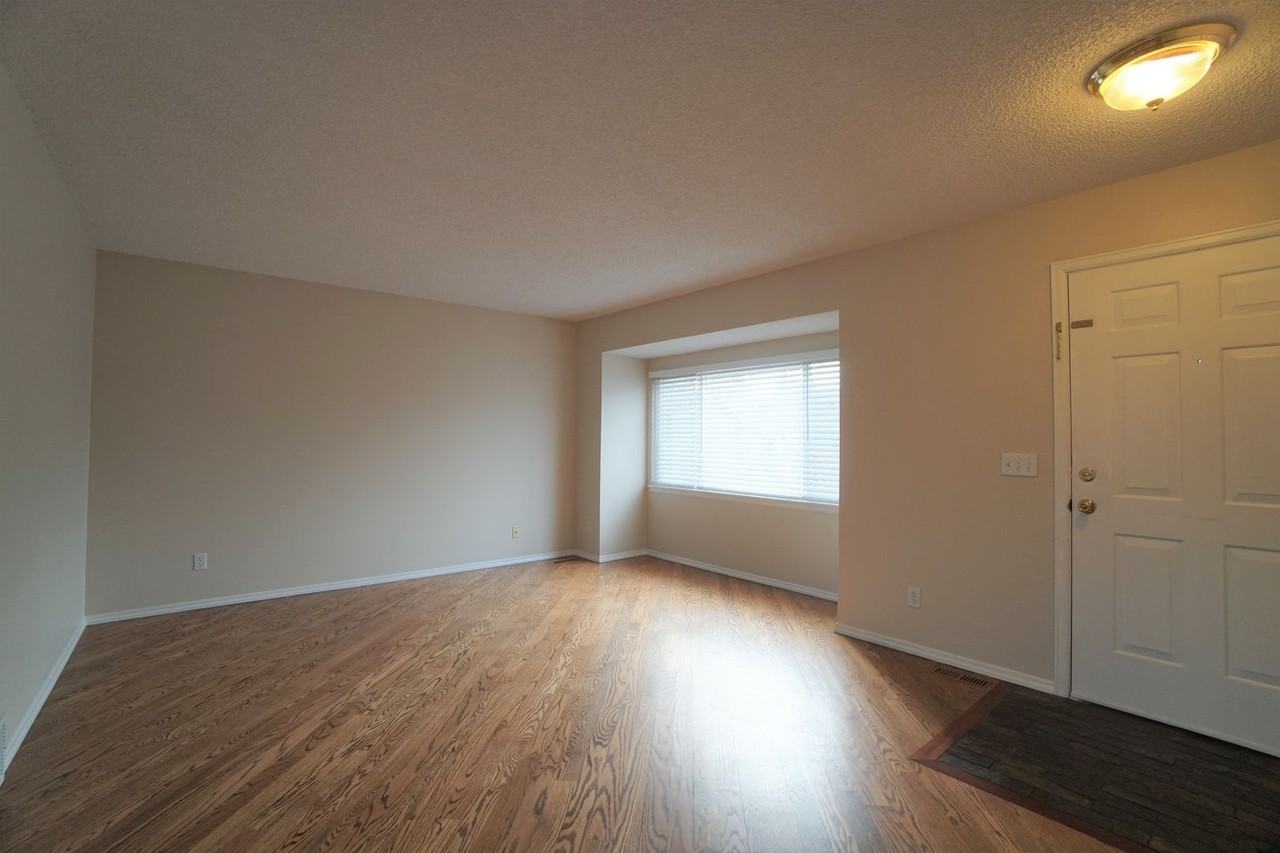 3460 Sun River Pl - Photo 3 of 25