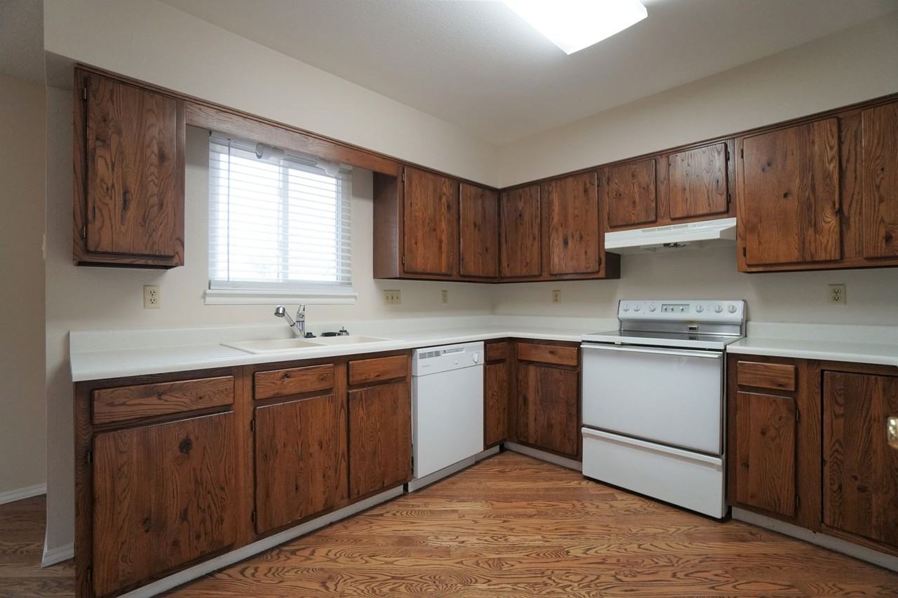3460 Sun River Pl - Photo 7 of 25