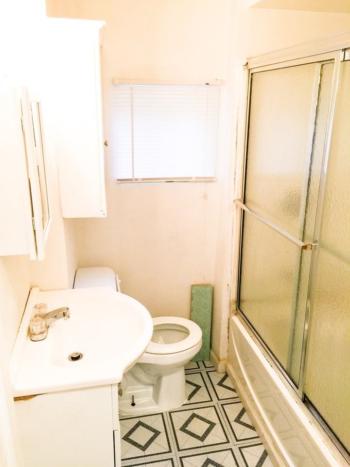 5111 Cologne Ave - Photo 2 of 5