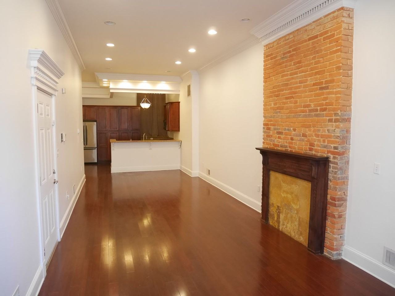 2318 Eutaw Pl - Photo 4 of 20