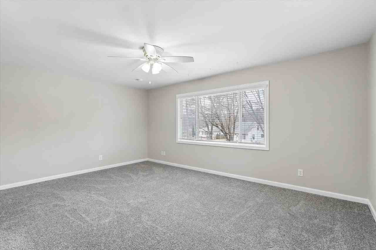 1928 F St - Photo 5 of 22