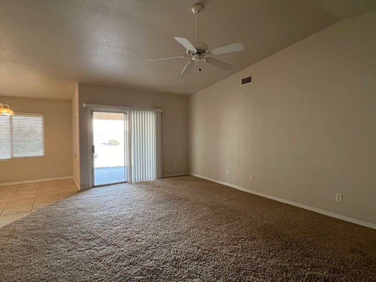 2683 Daytona Ave - Photo 3 of 14