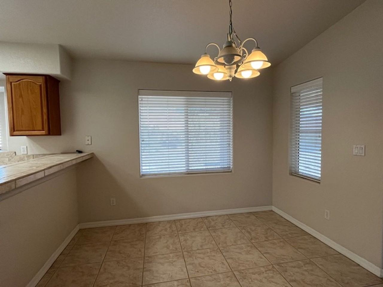 2683 Daytona Ave - Photo 6 of 14