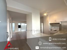 featured image of 909 University Ave #111