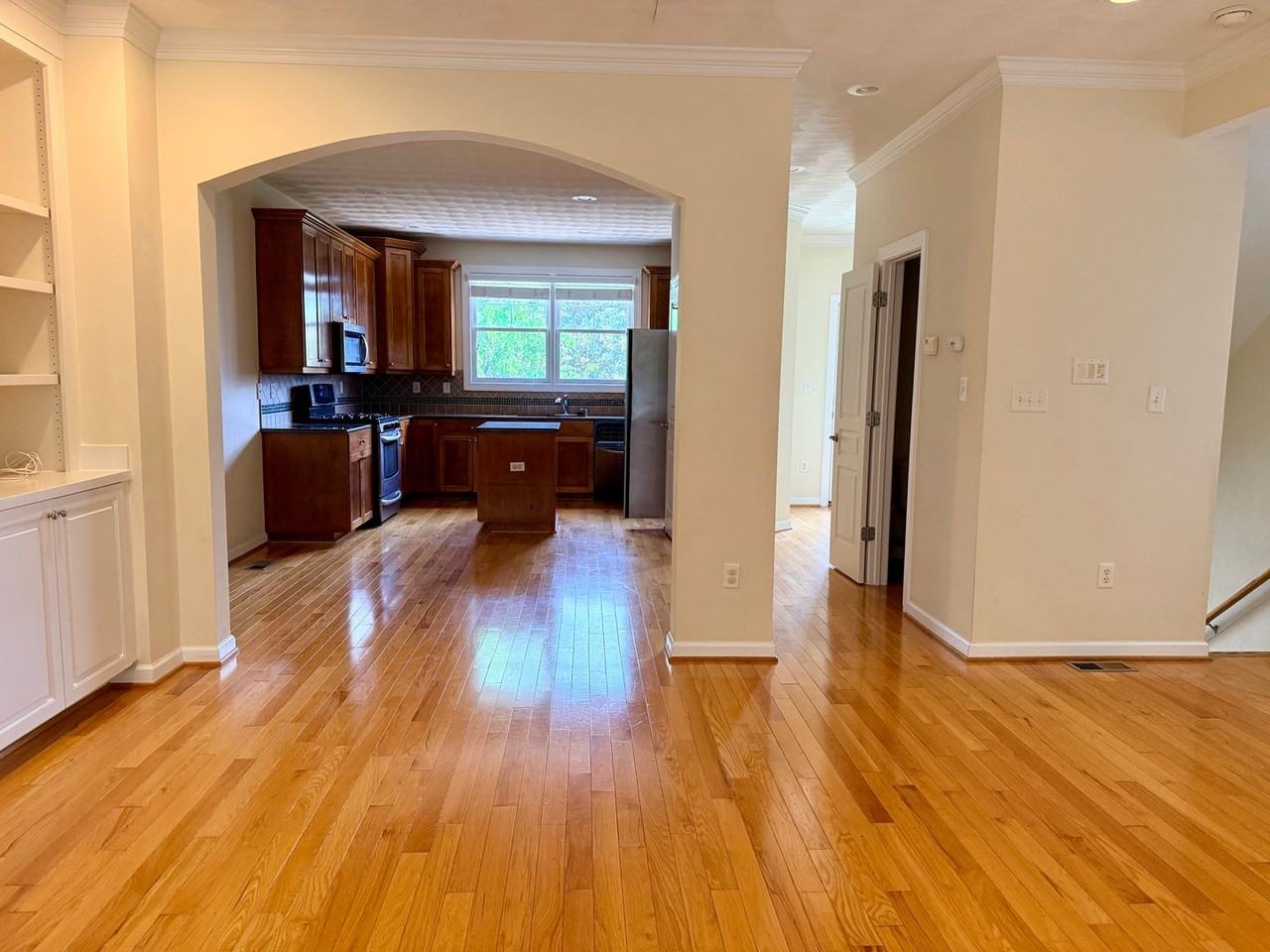 3709 Avilla Ct - Photo 2 of 20