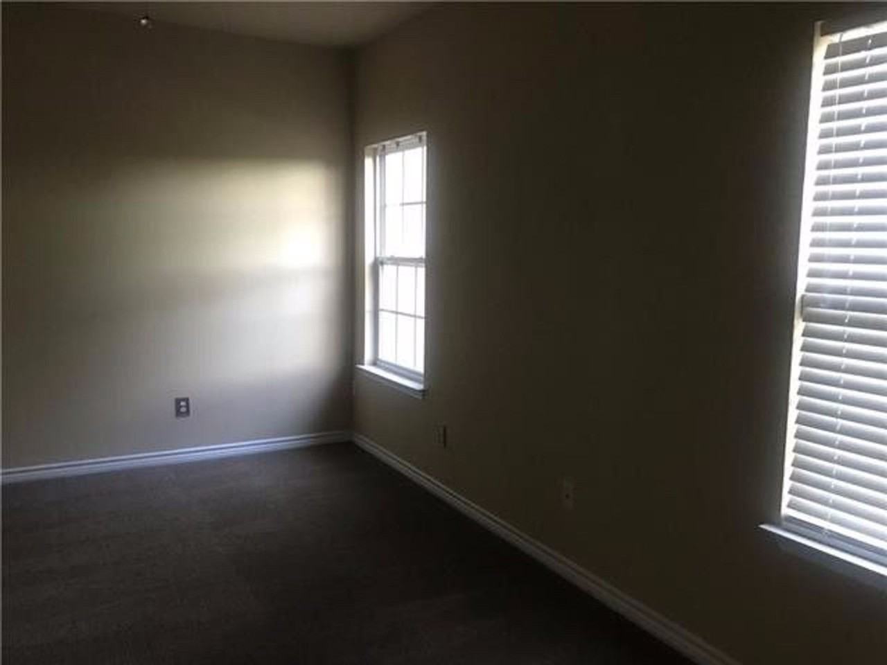5916 Clearwater Dr - Photo 4 of 16
