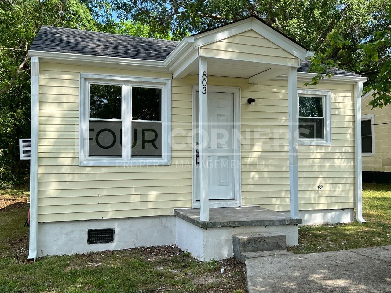 803 Cole St