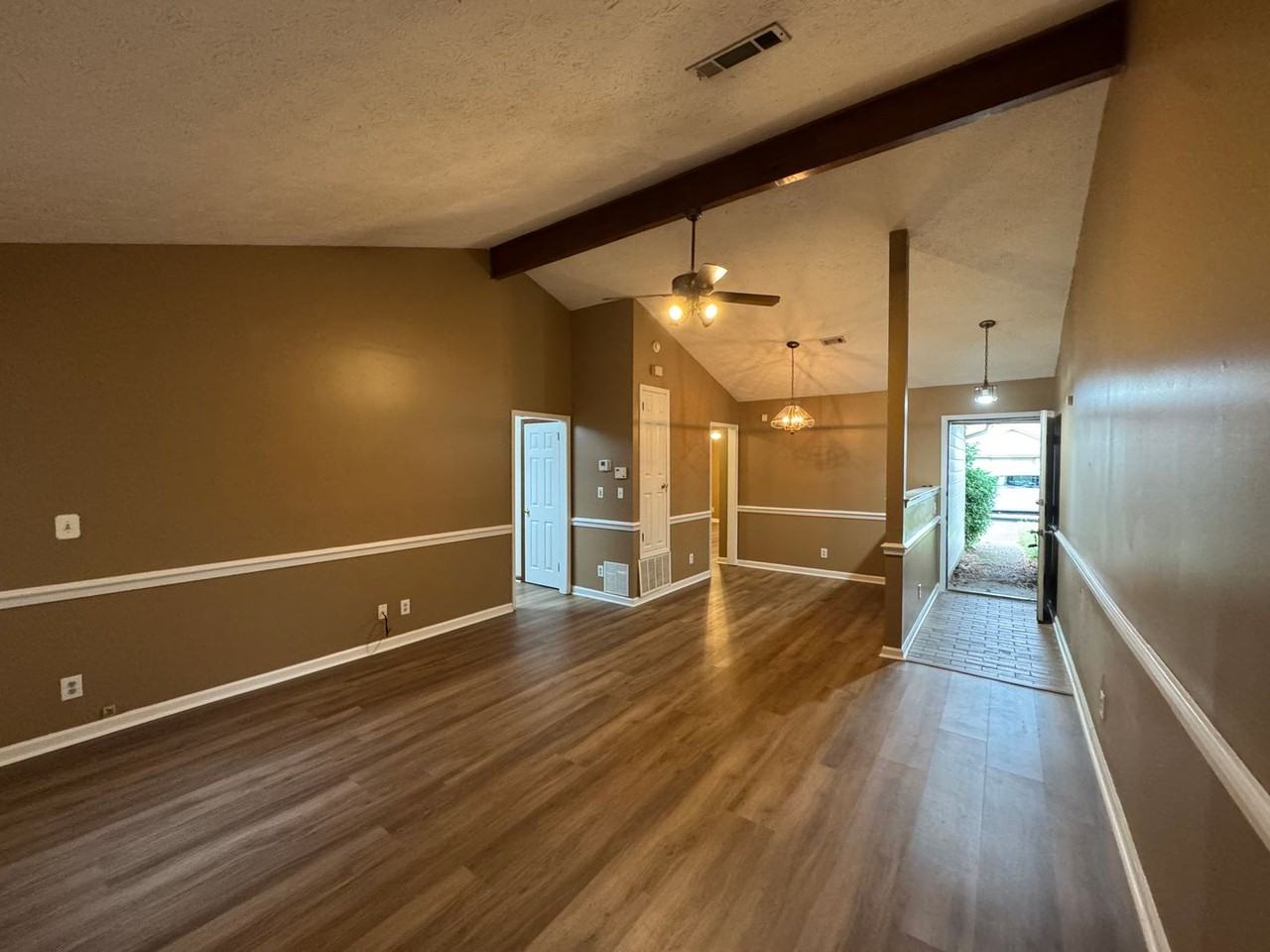5926 Carmel Dr - Photo 4 of 18