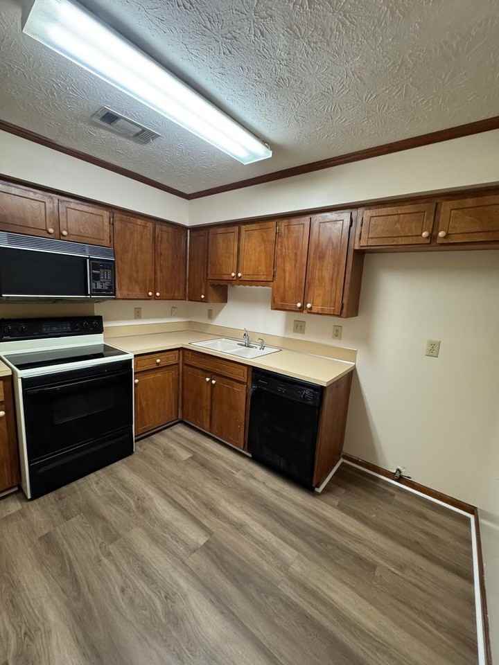 5926 Carmel Dr - Photo 7 of 18