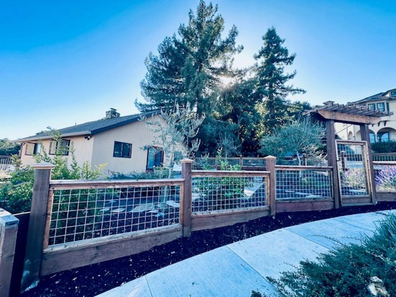 Heun Ln - Photo 2 of 11