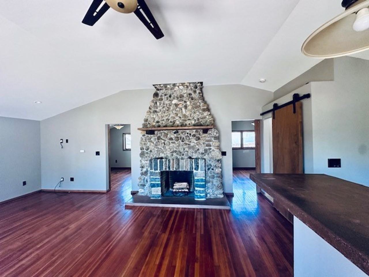 Heun Ln - Photo 4 of 11