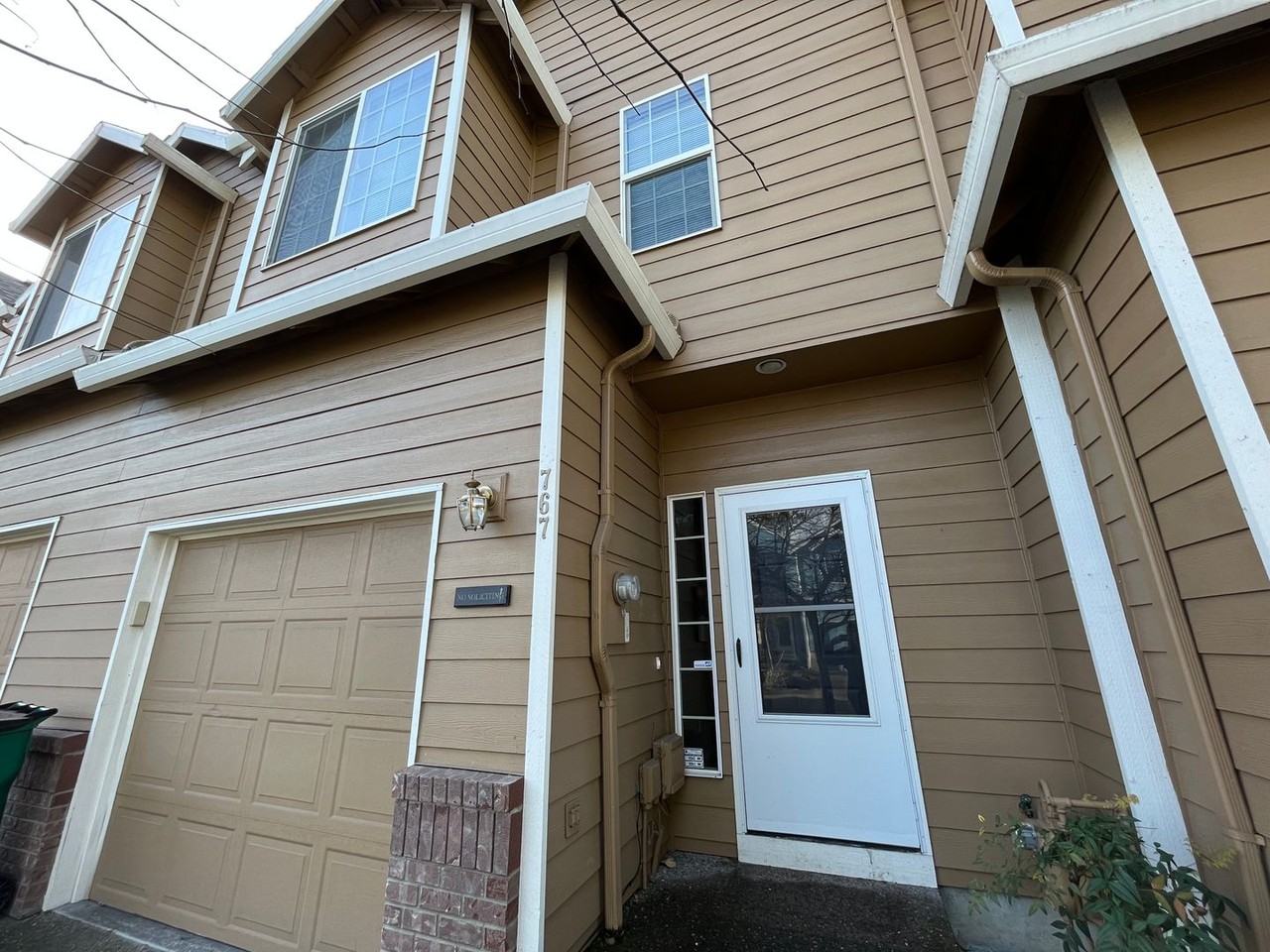 767 Sw 198th Pl - Photo 2 of 35