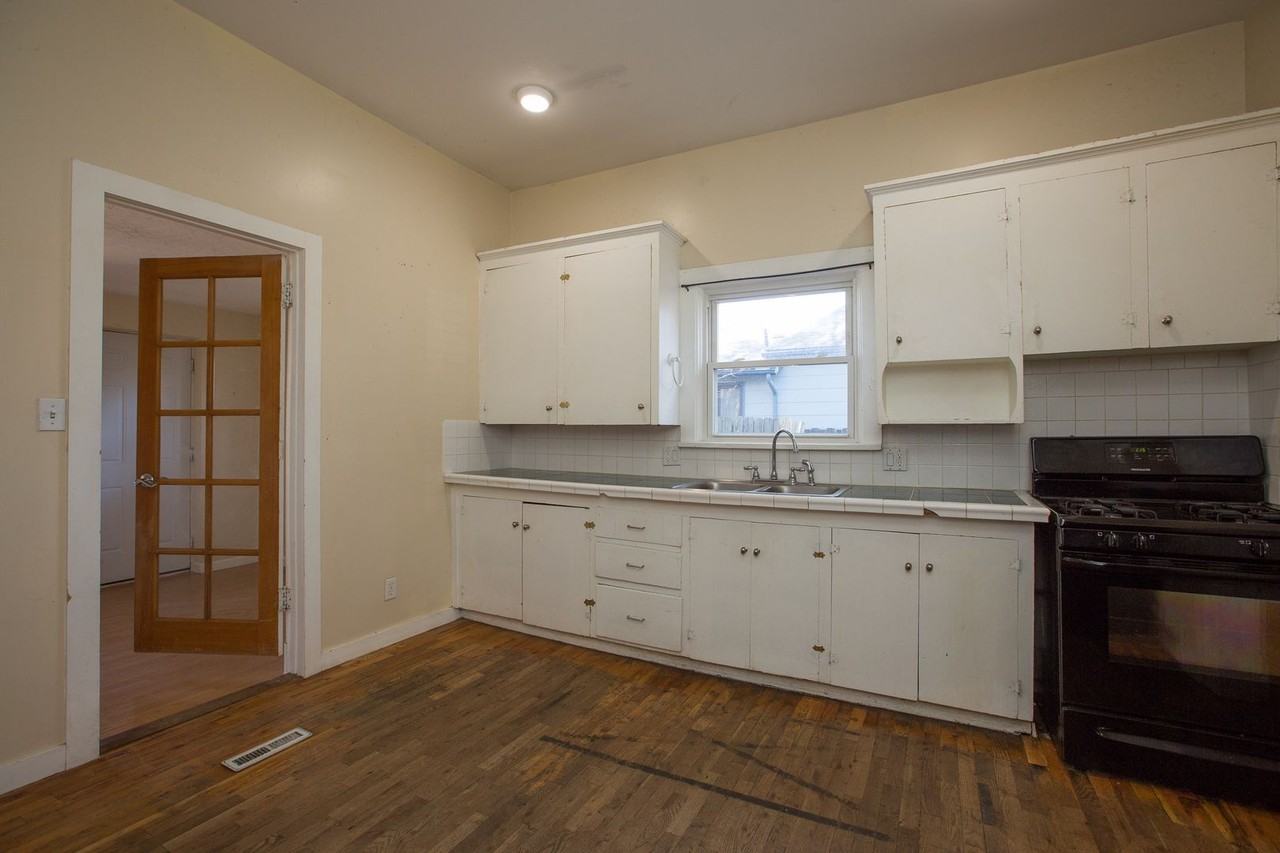 312 Cherry St - Photo 6 of 25