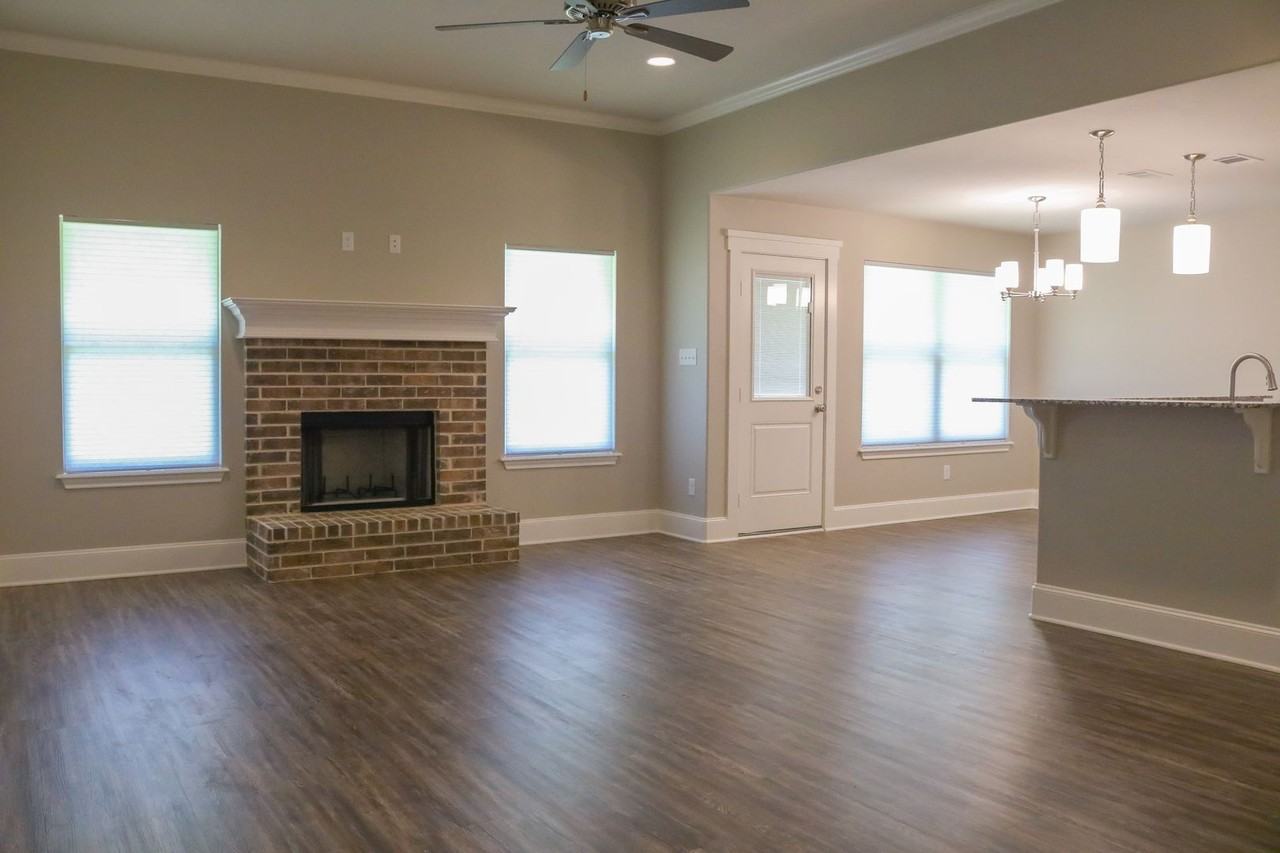 5421 Meadow Ridge Dr - Photo 3 of 22