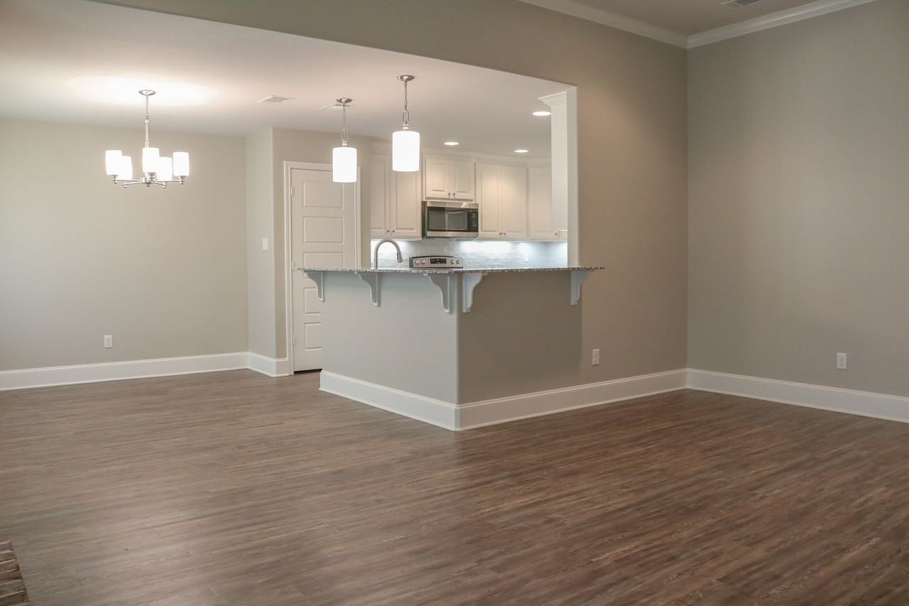5421 Meadow Ridge Dr - Photo 4 of 22