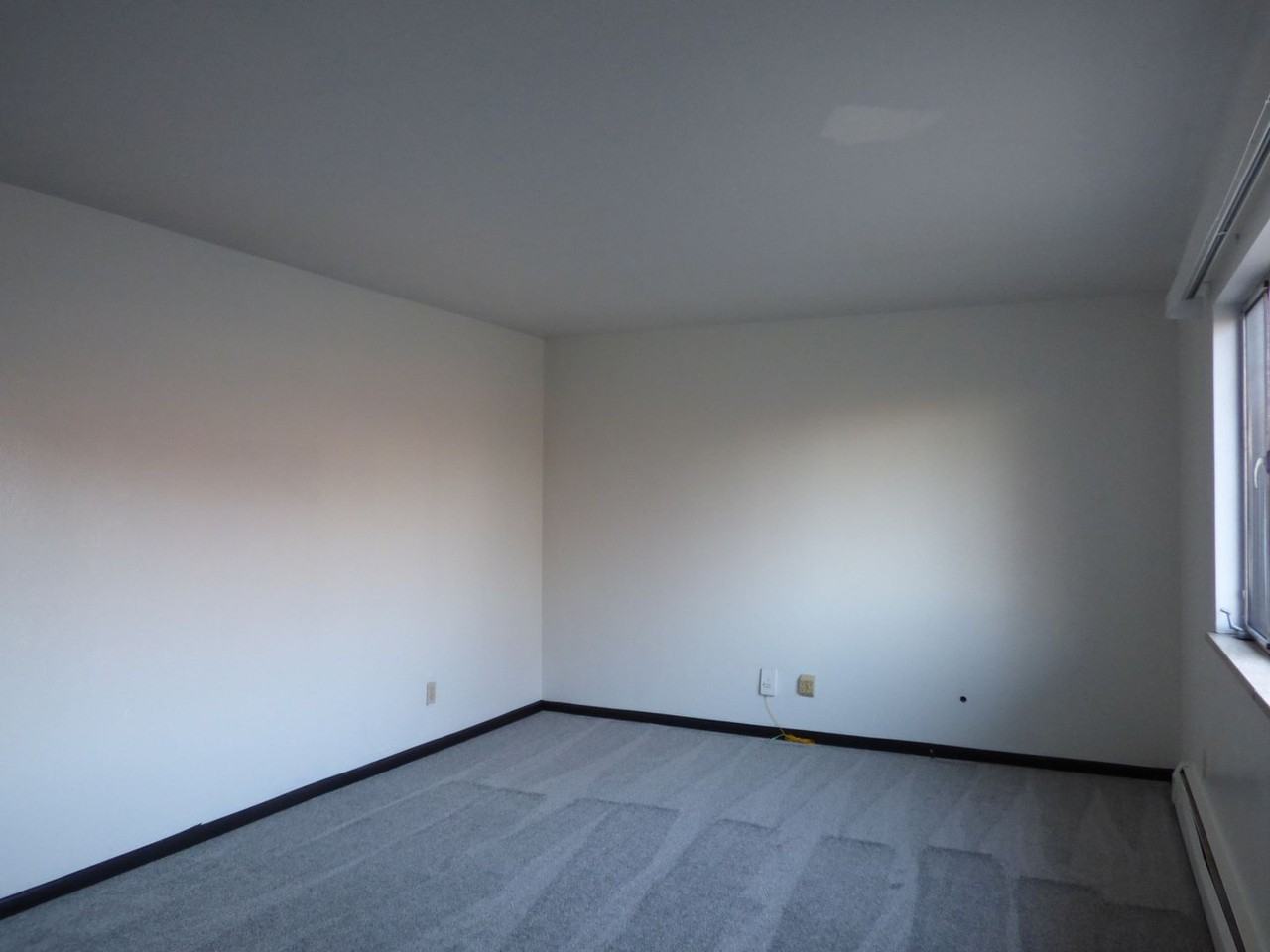 11 Denise Pl - Photo 2 of 13