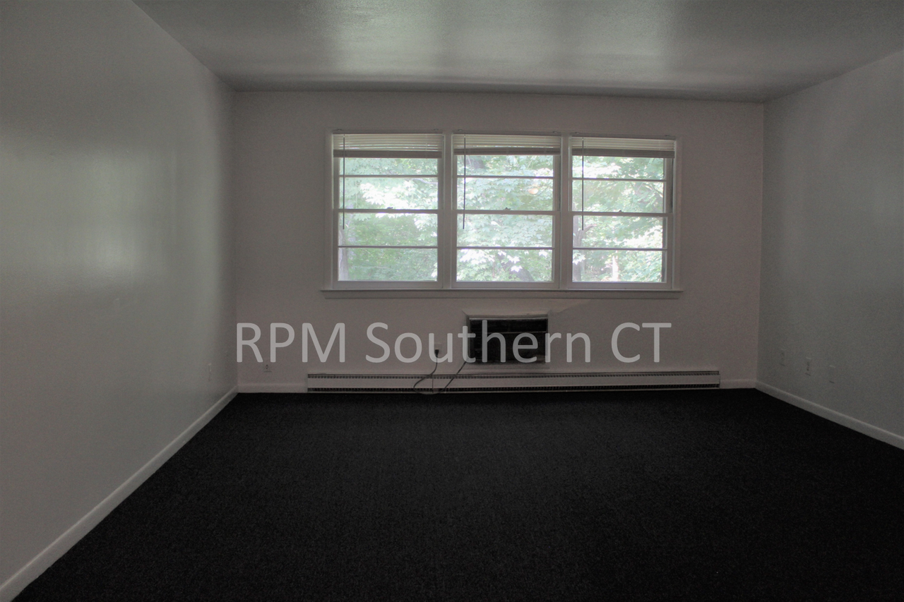 1730 State St - Photo 5 of 10