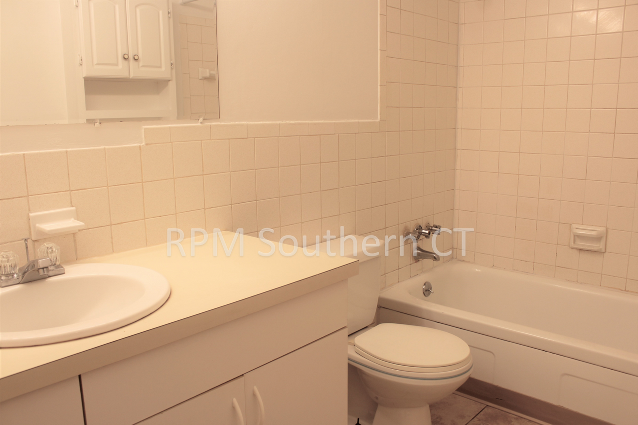 1730 State St - Photo 7 of 10