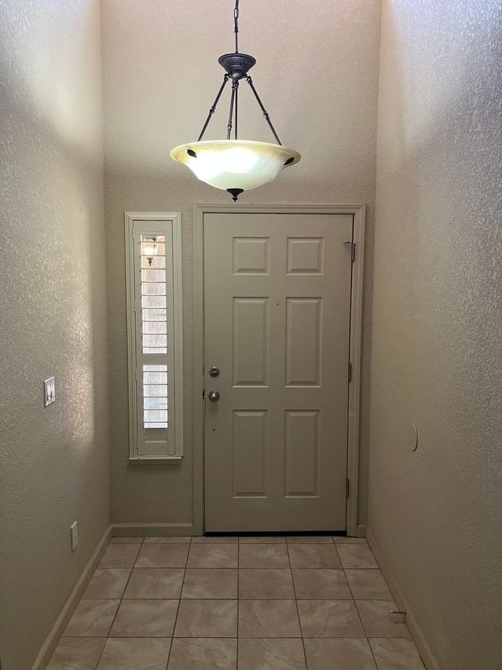 2412 Alexia Way - Photo 3 of 19