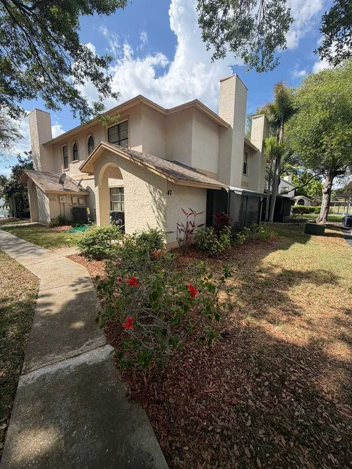 47 Emerald Bay Dr