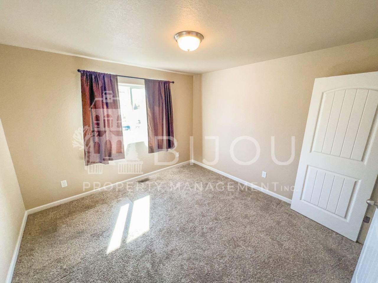4247 Rosalie St - Photo 3 of 22