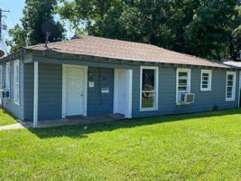 featured image of 2503 Malcolm St