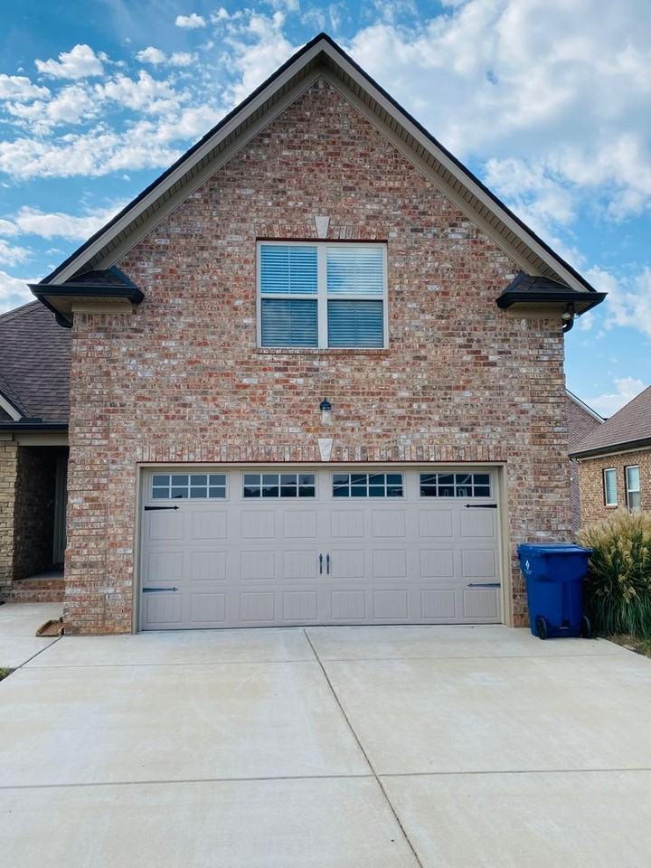 817 Ella Ln - Photo 2 of 50