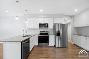 featured image of 1056 Hope St