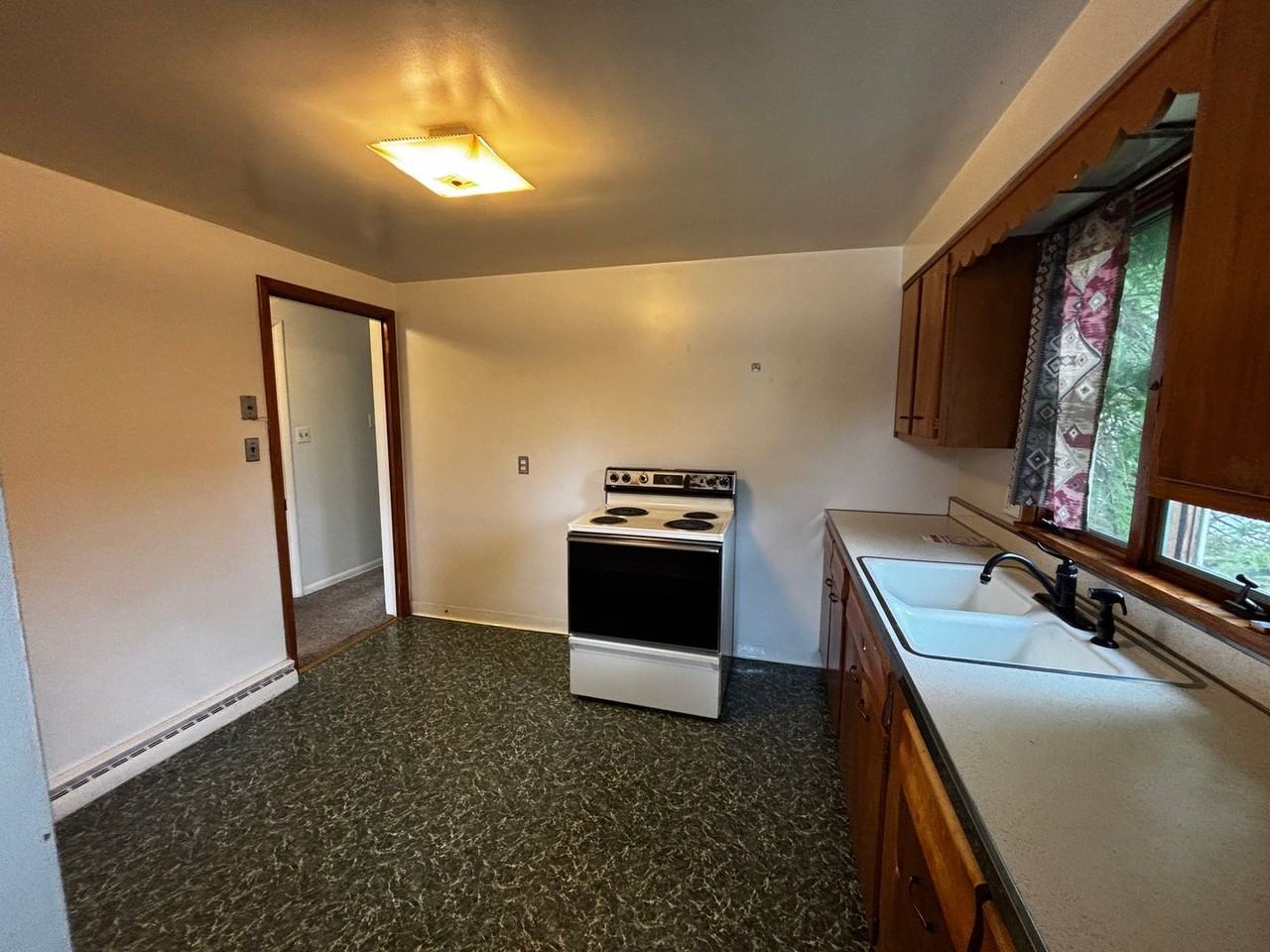322 Woodland Ave - Photo 6 of 14