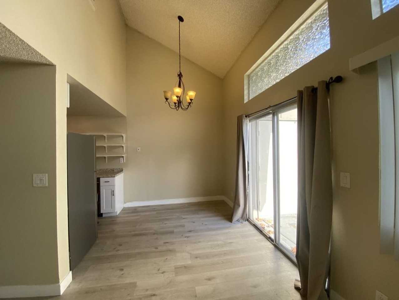 2872 Casey St #B - Photo 3 of 13