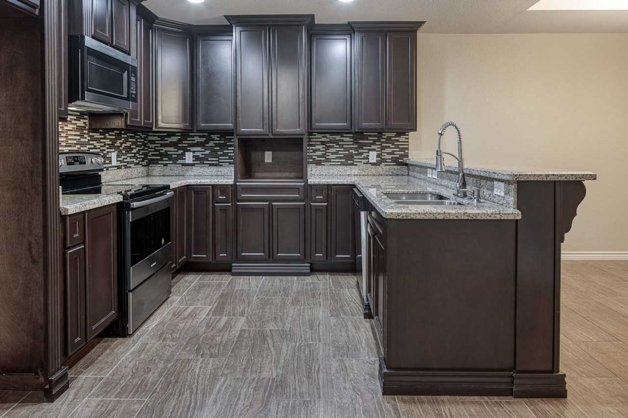 311 Javier Dr - Photo 6 of 12