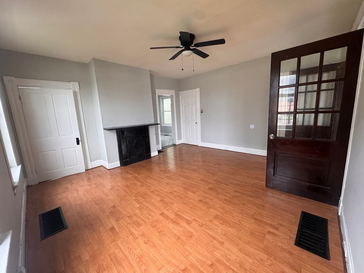841 N 3rd St - Photo 4 of 10