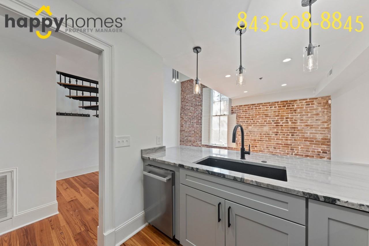 377 King St #201 - Photo 7 of 29