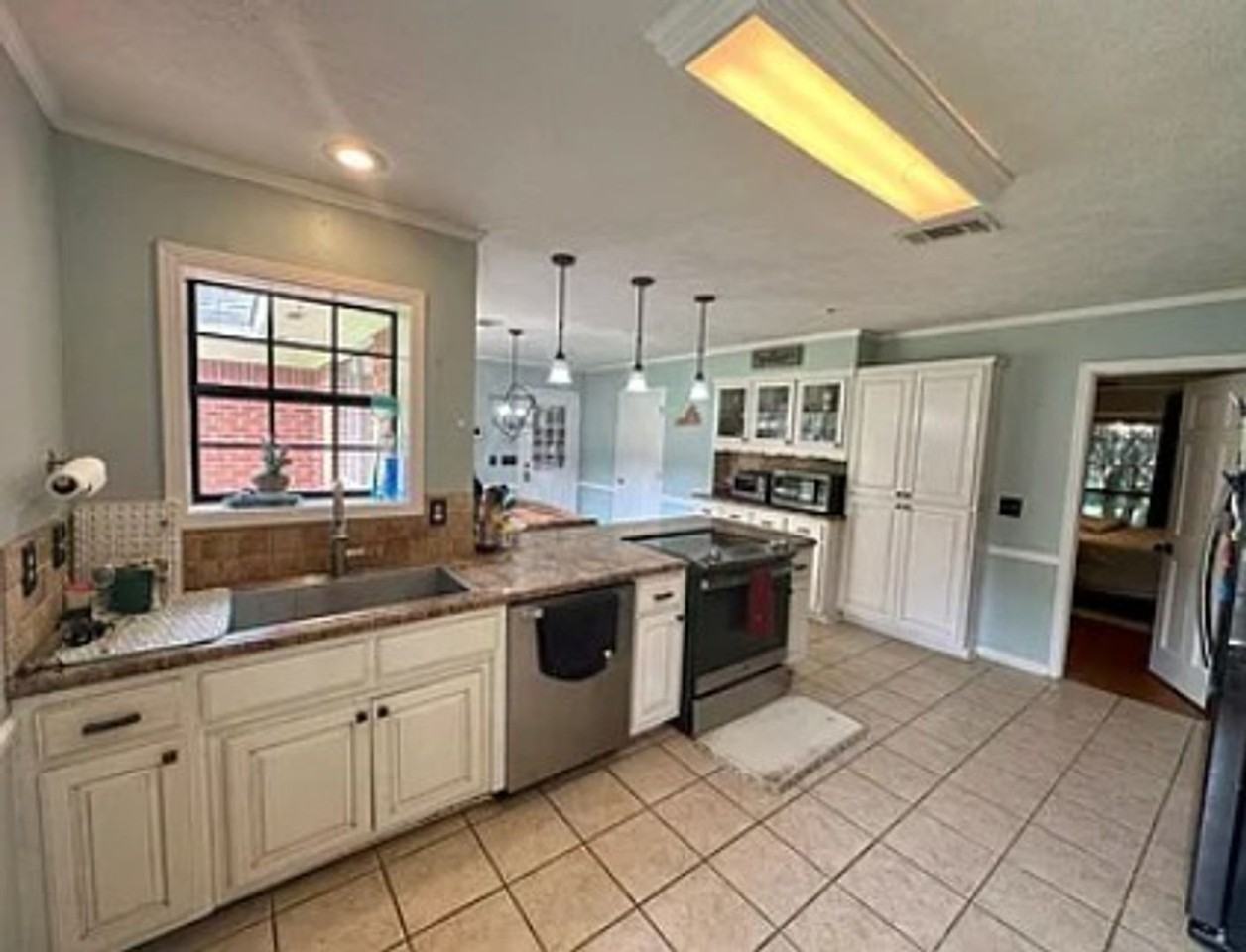 29 Scarlet Dr - Photo 6 of 34