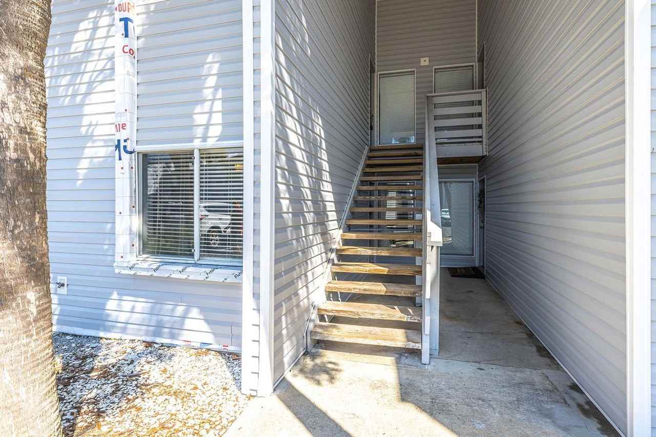 101 Old Ferry Rd #27B - Photo 3 of 32
