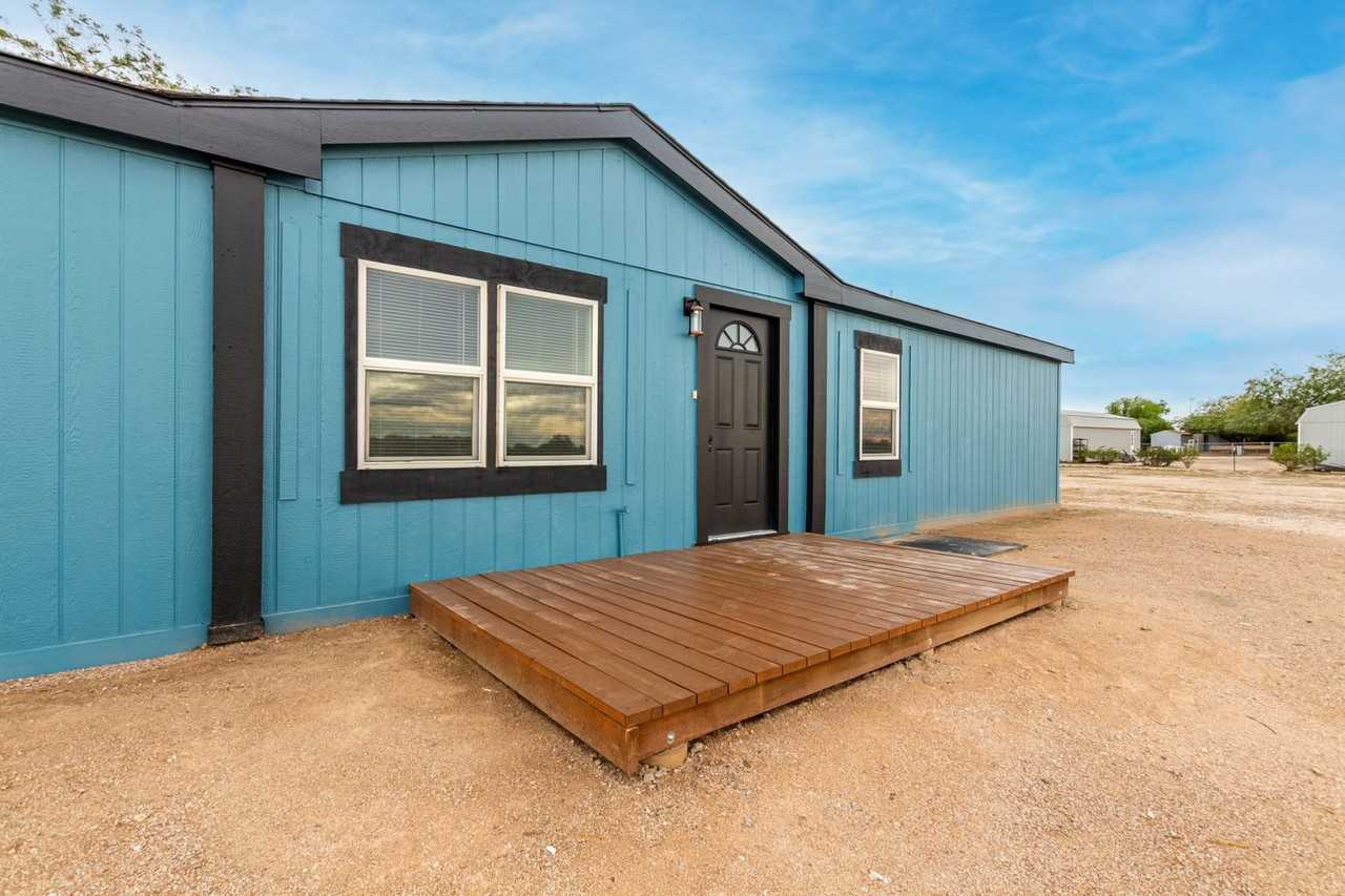 19305 E Black Rock Trl - Photo 2 of 50