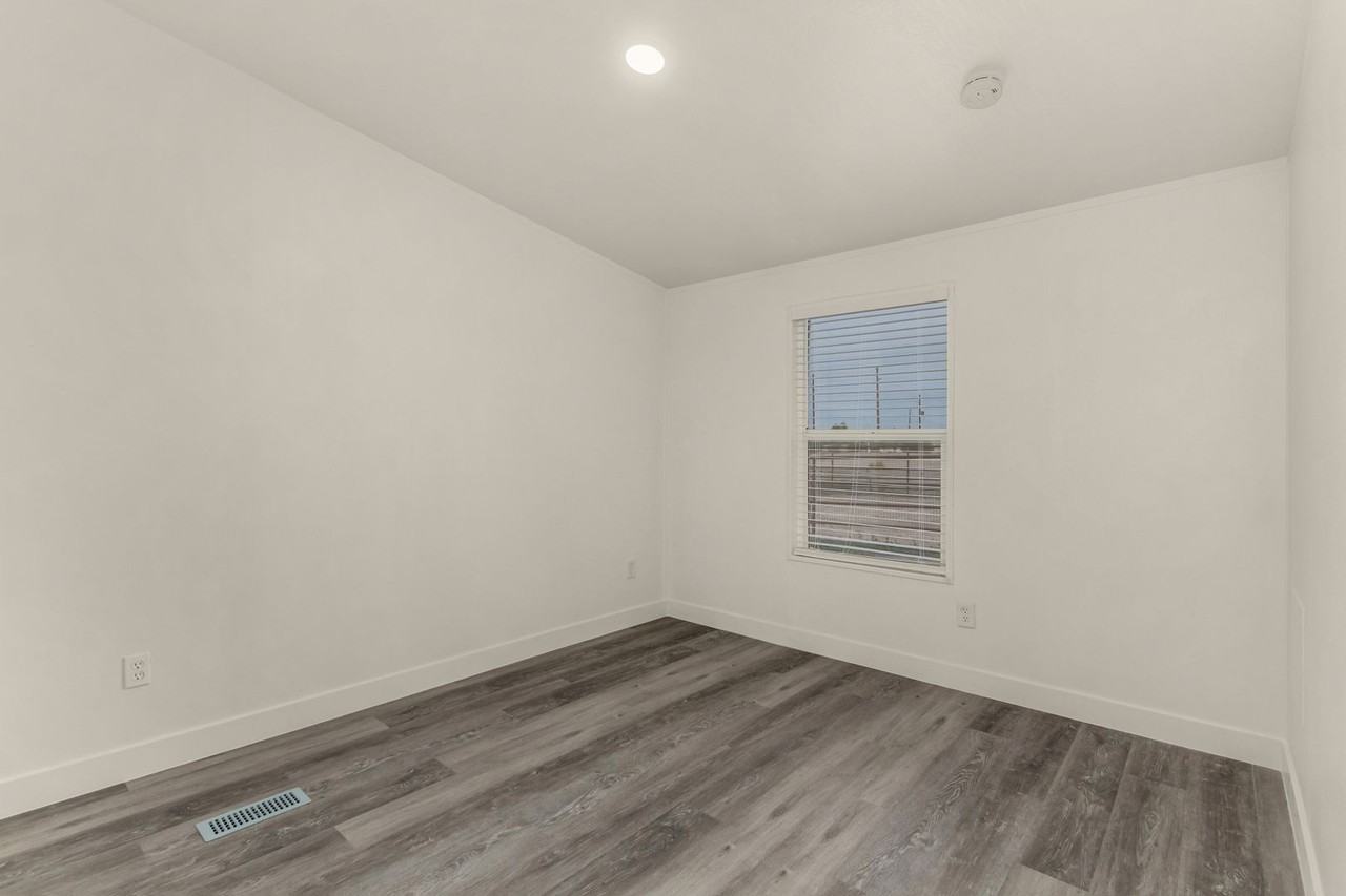 19305 E Black Rock Trl - Photo 6 of 50
