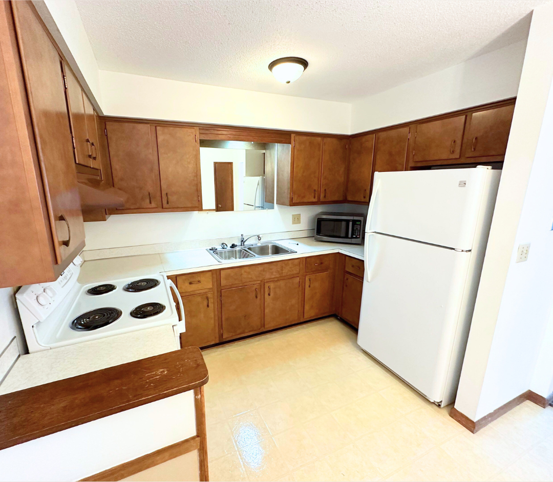 Charles City 12-Unit (Park Lane) - Photo 2 of 11