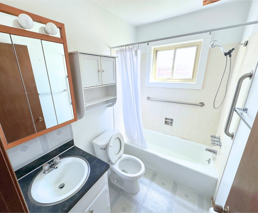 Charles City 12-Unit (Park Lane) - Photo 5 of 11