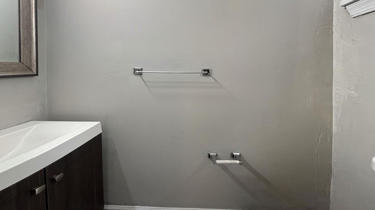 5515 Ludlow St - Photo 4 of 18