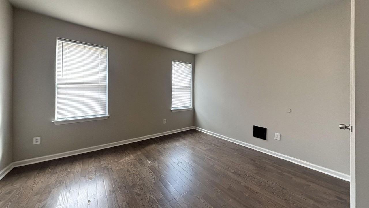 5515 Ludlow St - Photo 5 of 18