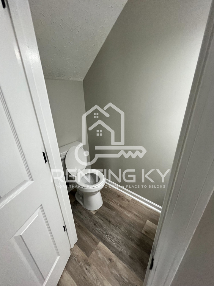 1431 Westwood Dr - Photo 6 of 14