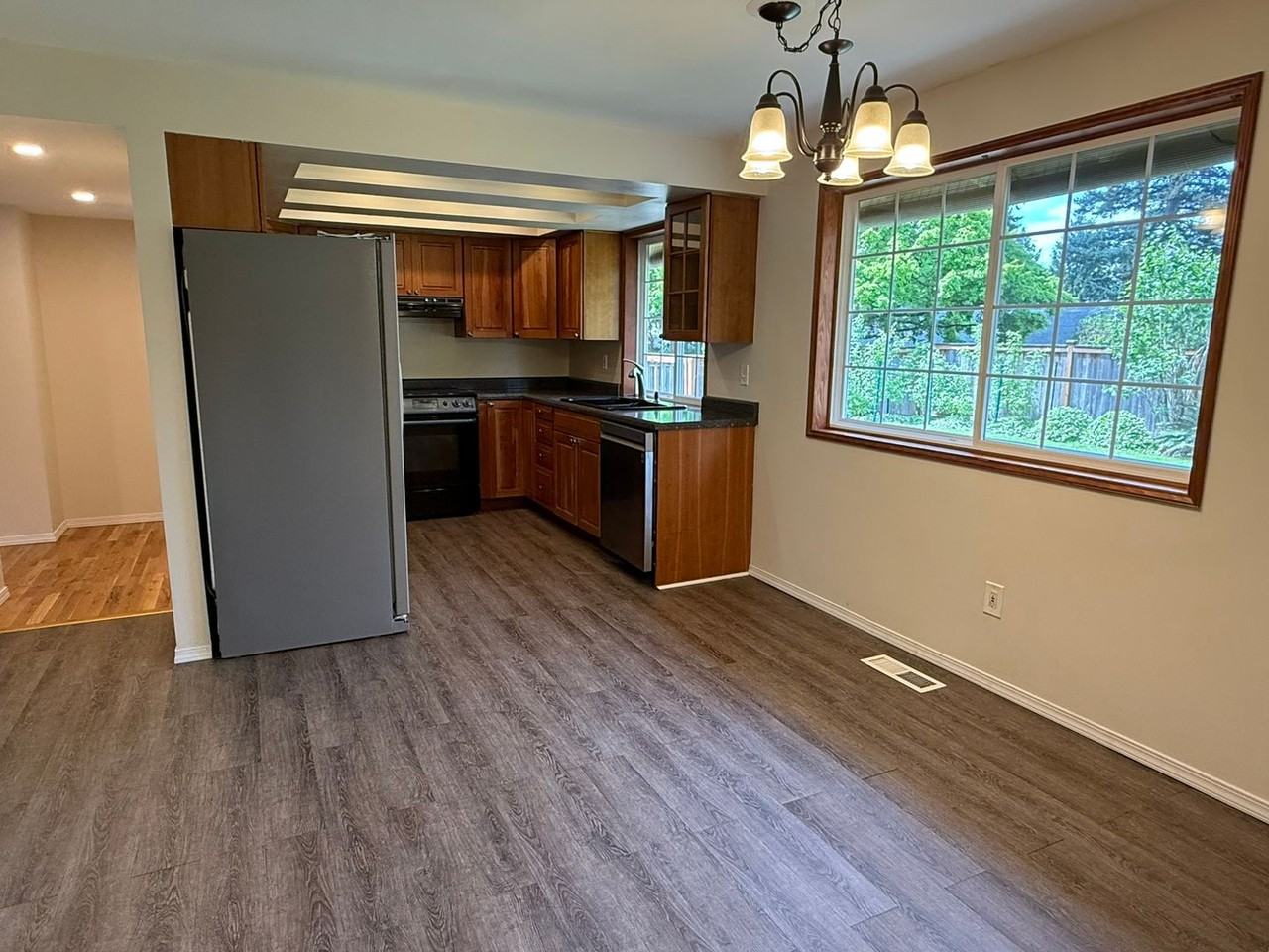 13535 119th Ave Ne - Photo 4 of 23