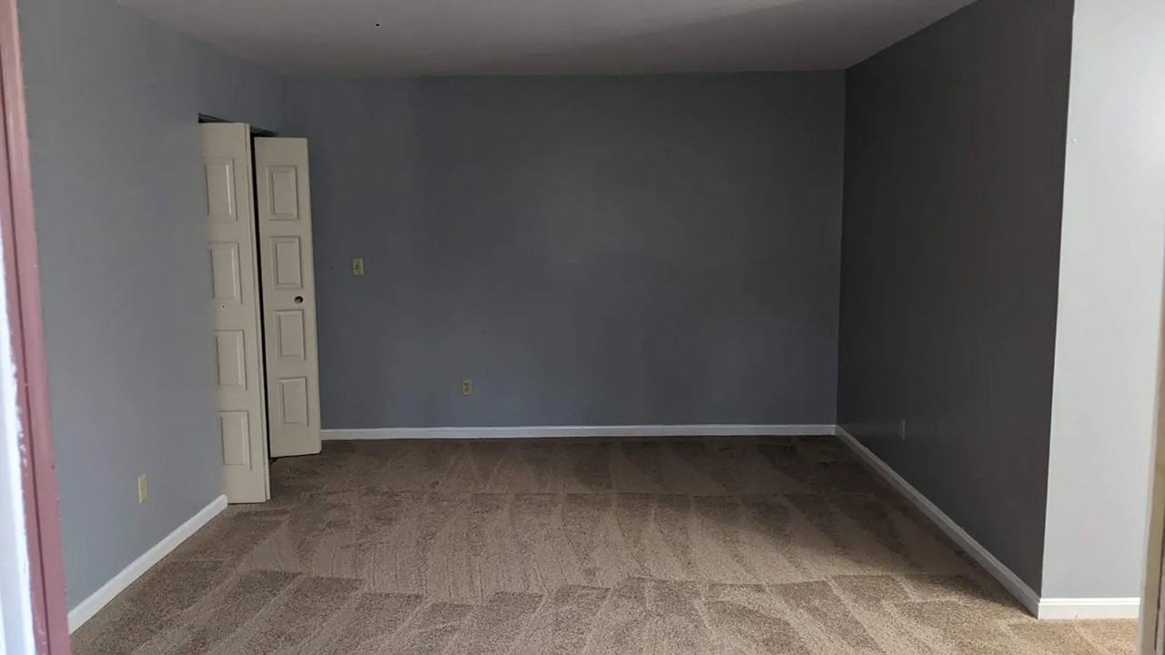 910 Rhue Haus Ln #B - Photo 3 of 19