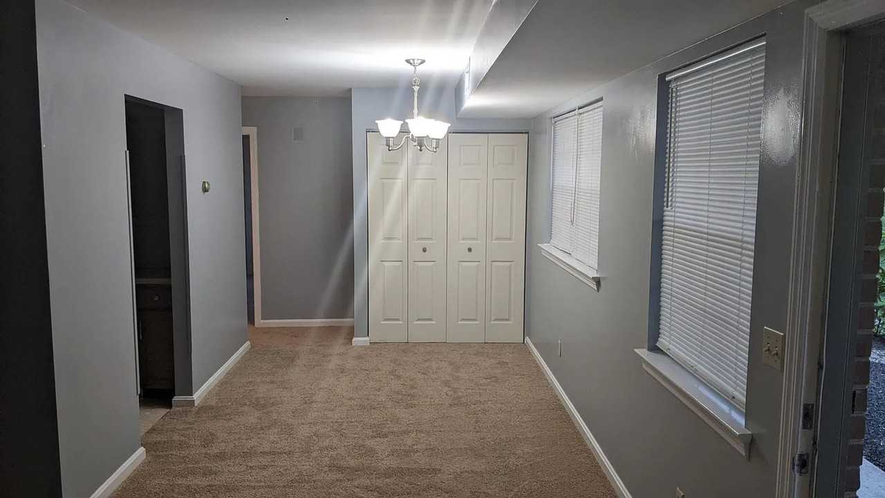 910 Rhue Haus Ln #B - Photo 4 of 19